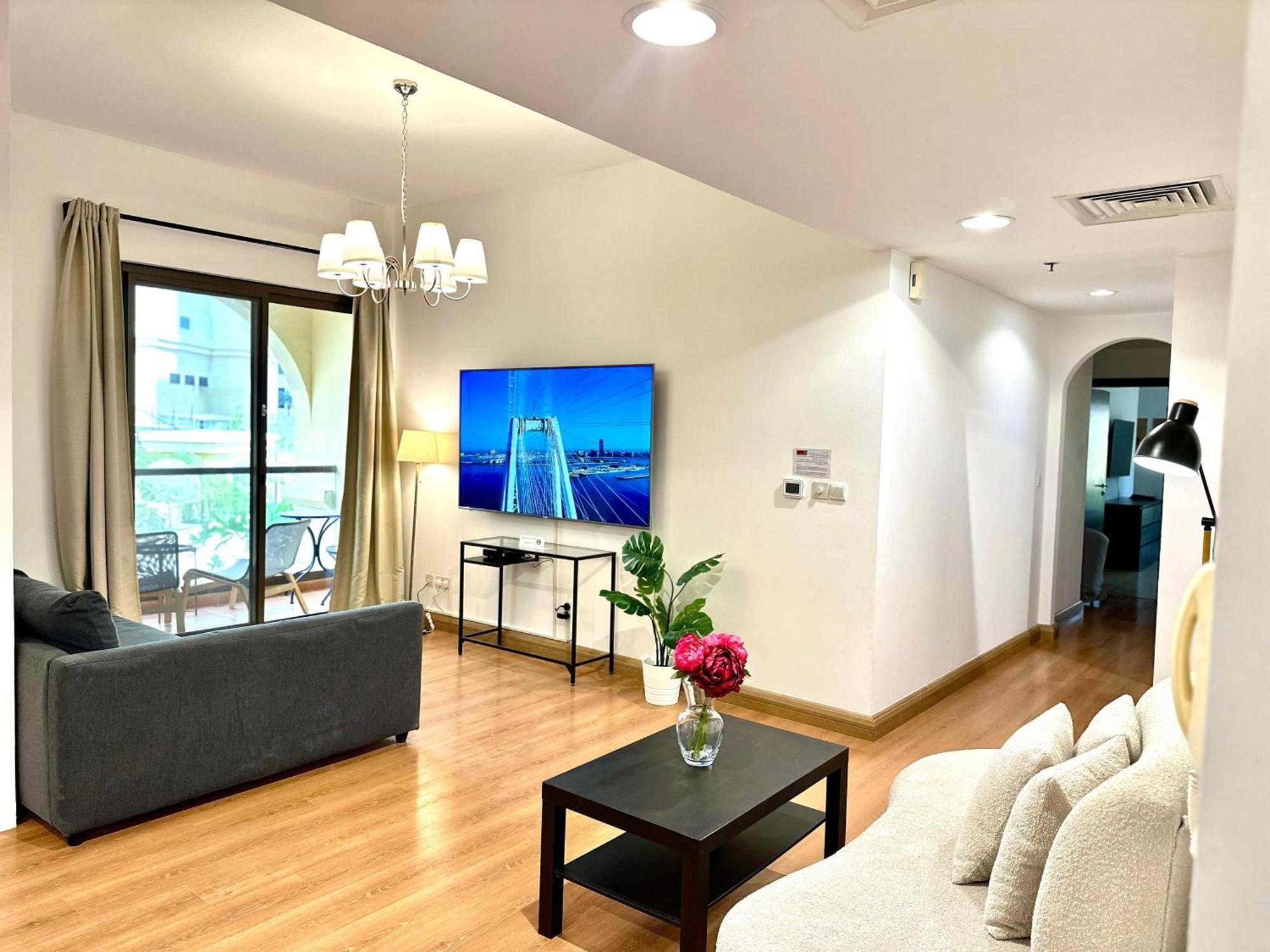 Beautiful 2Br & 4Br Apartments On Jbr Beach, Walking Distance To Bluewaters Island - By Sunkissed Holiday Homes Dubai Bagian luar foto
