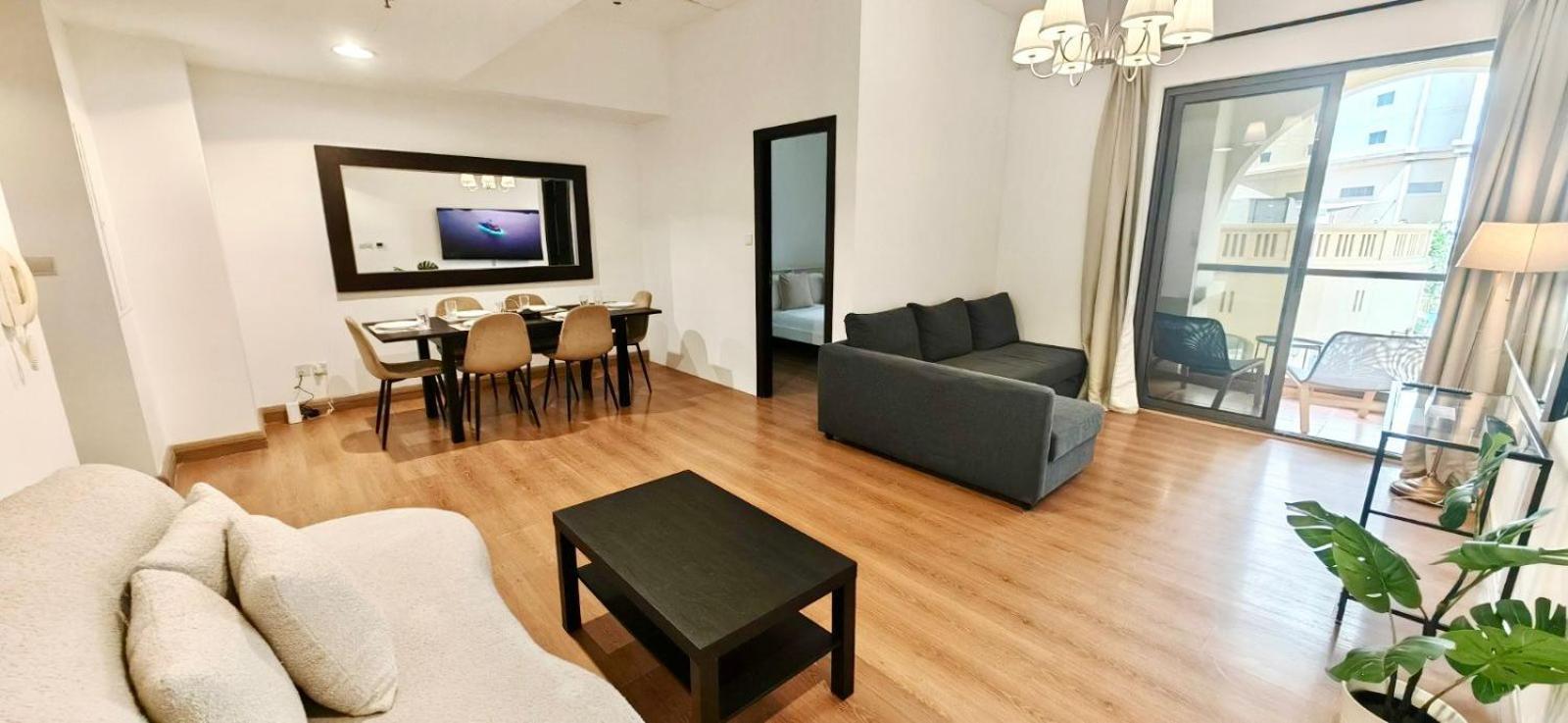 Beautiful 2Br & 4Br Apartments On Jbr Beach, Walking Distance To Bluewaters Island - By Sunkissed Holiday Homes Dubai Bagian luar foto