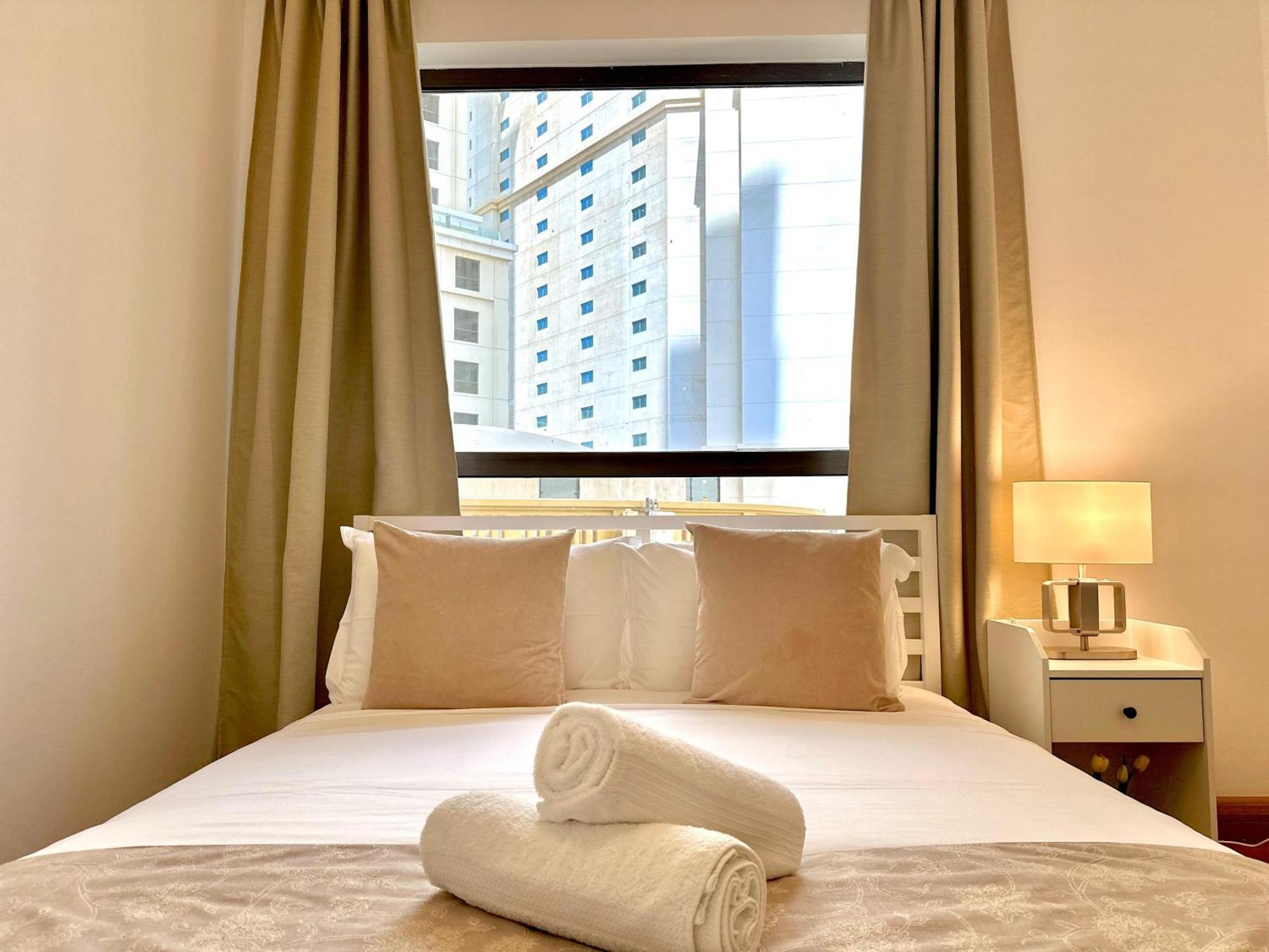 Beautiful 2Br & 4Br Apartments On Jbr Beach, Walking Distance To Bluewaters Island - By Sunkissed Holiday Homes Dubai Bagian luar foto