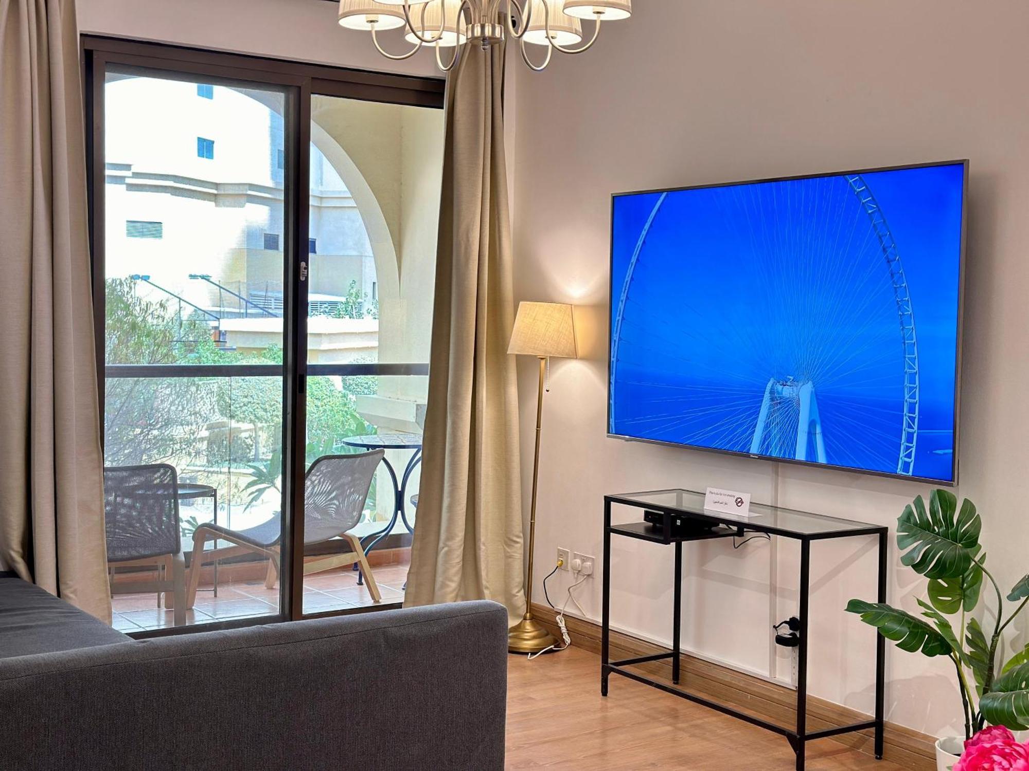 Beautiful 2Br & 4Br Apartments On Jbr Beach, Walking Distance To Bluewaters Island - By Sunkissed Holiday Homes Dubai Bagian luar foto