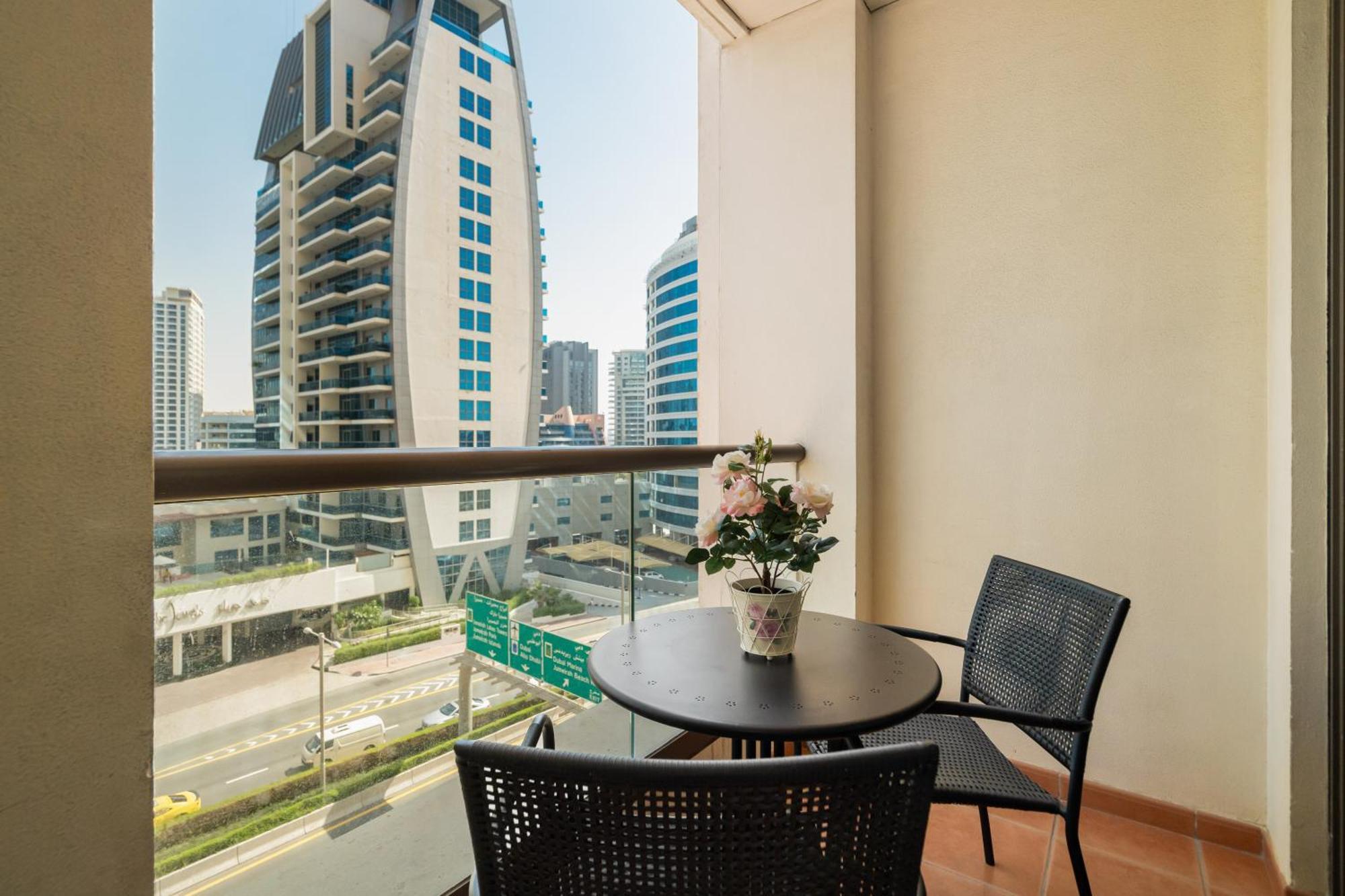 Beautiful 2Br & 4Br Apartments On Jbr Beach, Walking Distance To Bluewaters Island - By Sunkissed Holiday Homes Dubai Bagian luar foto