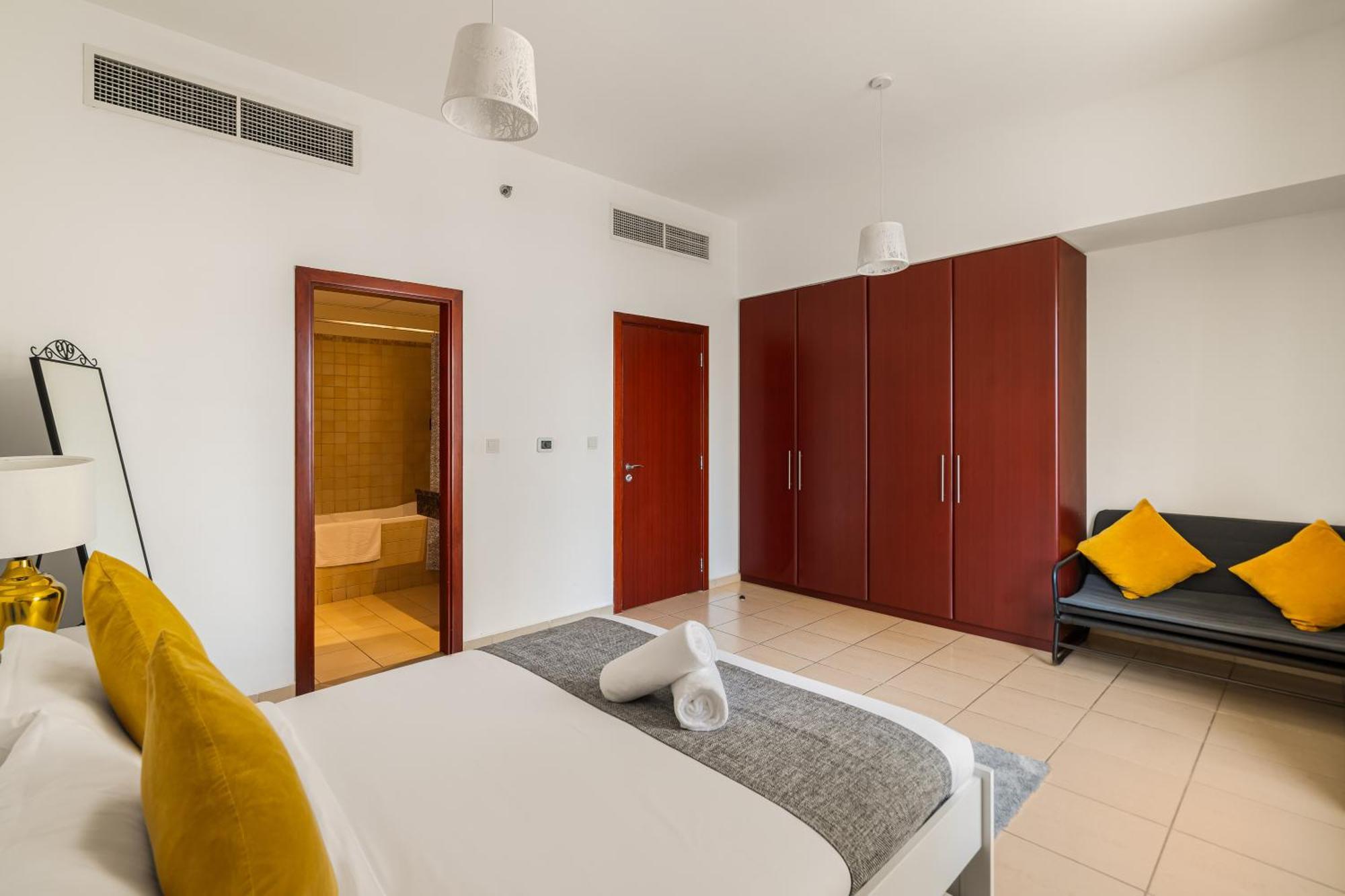Beautiful 2Br & 4Br Apartments On Jbr Beach, Walking Distance To Bluewaters Island - By Sunkissed Holiday Homes Dubai Bagian luar foto